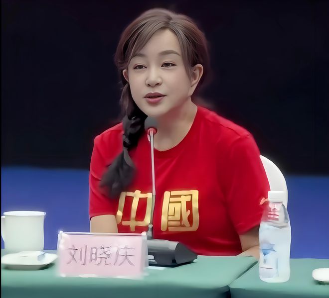 妲己妆台她的“糊锅哲学”吊打职场焦虑凯发K8国际版刘晓庆：从秦城铁窗到(图5)