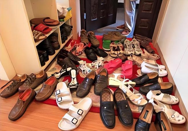家里有这5种物品一定要尽早处理掉！k8凯发入口俗话说：“财不入脏屋”(图6)